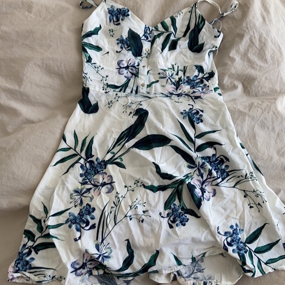 Summer dress - Picture 2 of 2